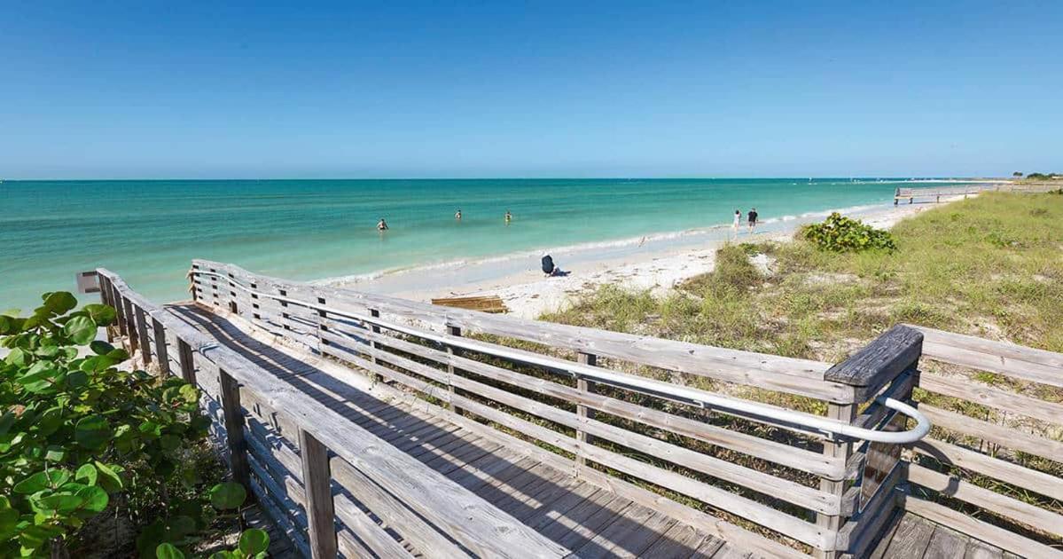 Beaches, Parks, Downtown, Trail, Breweries, Bikes, Gameroom بالم هاربور المظهر الخارجي الصورة